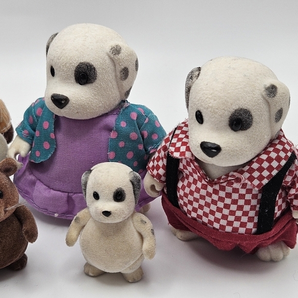 Li'l Woodzeez Waterwaggles Beaver & Woofwinkle Dalmatian Dog Family Lot Poseable - Picture 3 of 4